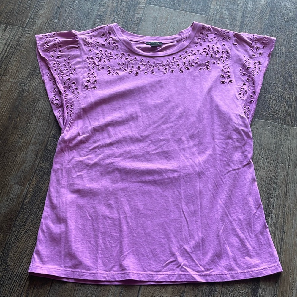 ⭐️Ann Taylor Purple eyelet t-shirt blouse